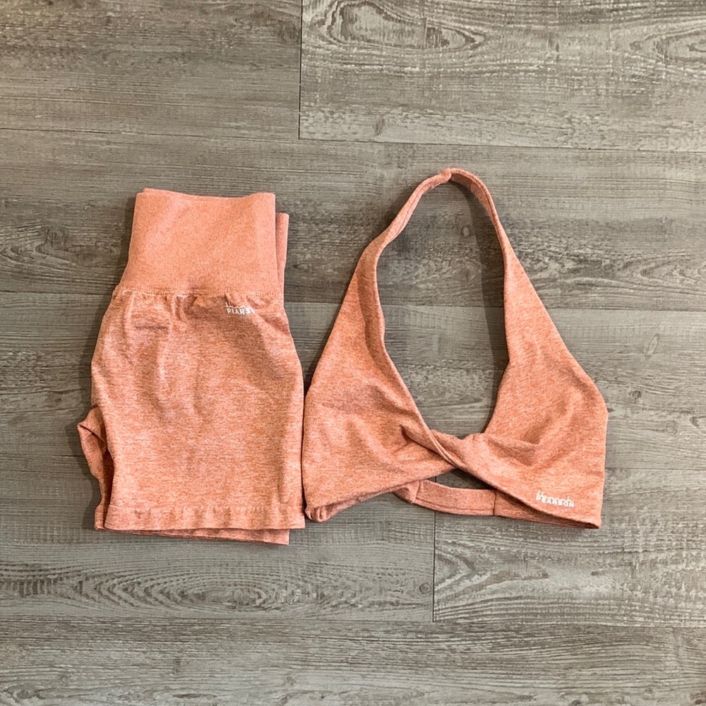 DFYNE - Hannah Edit - Bra and Shorts Bundle - Picture 2 of 4